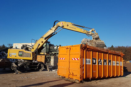 E-Bagger im Einsatz bei DAMM E-Bagger im Einsatz bei DAMM